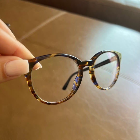 GUCCI GLASSES